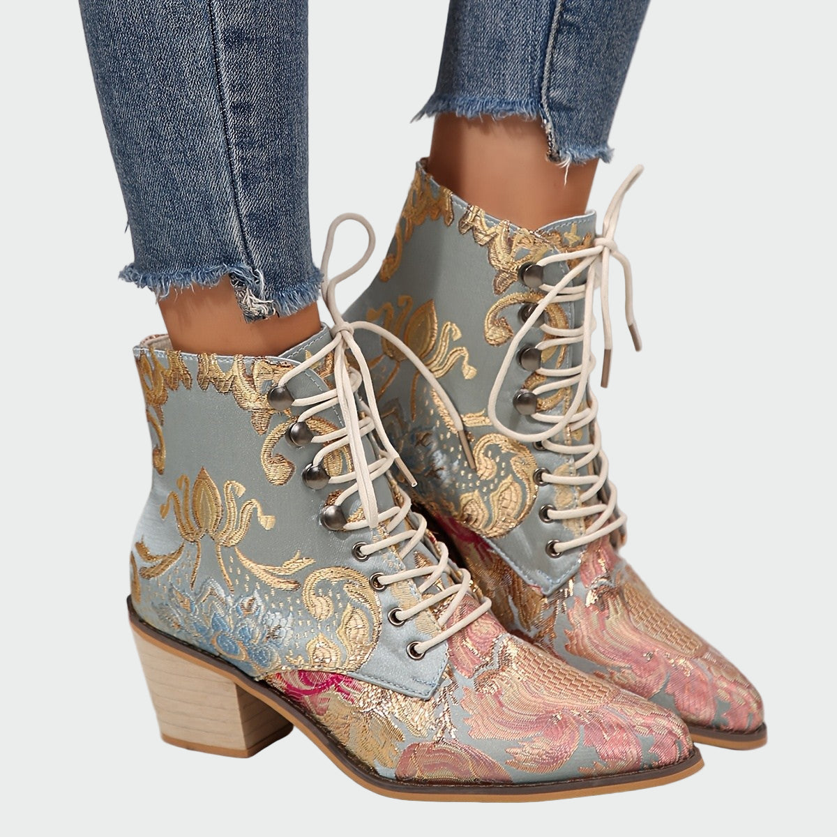 Leather shoes with flowers