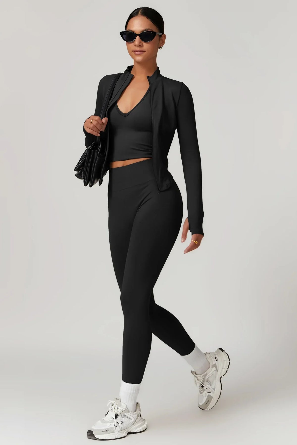 Chloe – Cipzáras sportdzseki (fekete)