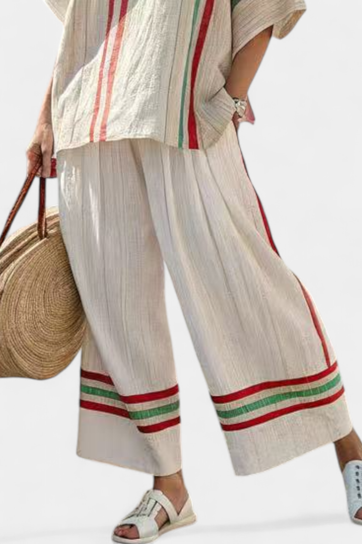 Mediterranean Laika set made of bamboo canvas with elegant red and green stripes