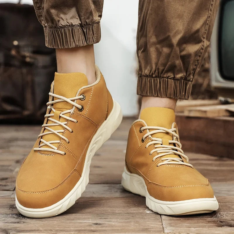 Expedition High-Top Leather Sports Shoes