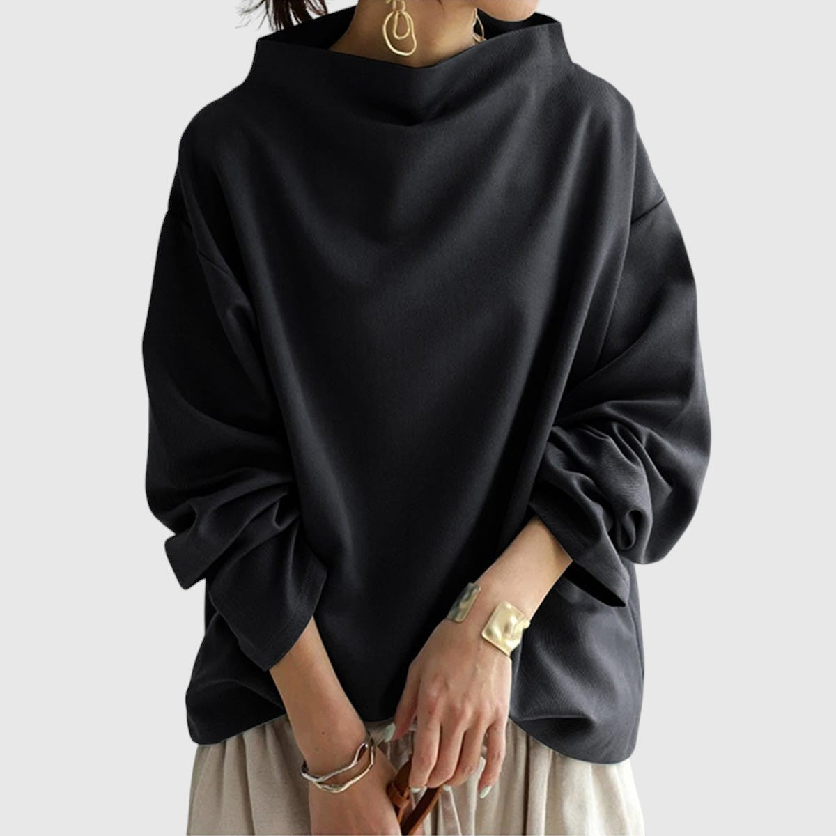Gabriela - Elegant jumper with a high collar