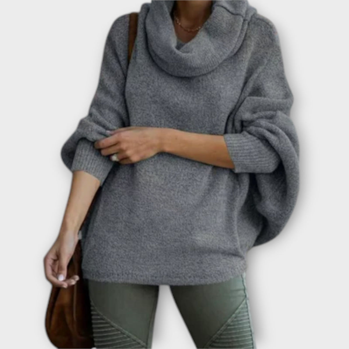 Ulrika - Elegant women's turtleneck sweater
