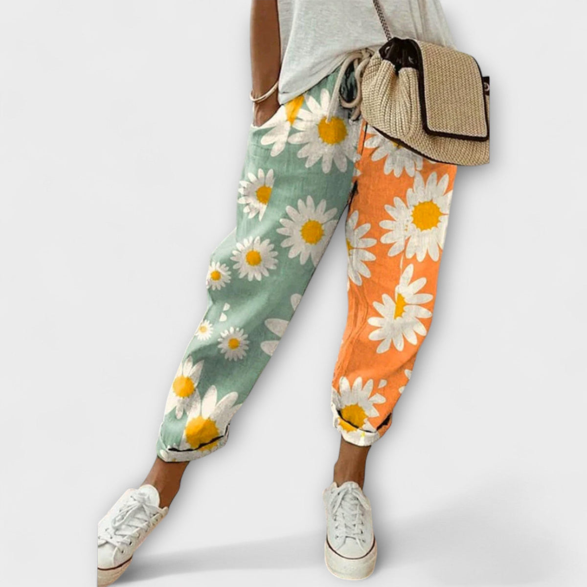 Airish - Expressive, printed, loose trousers