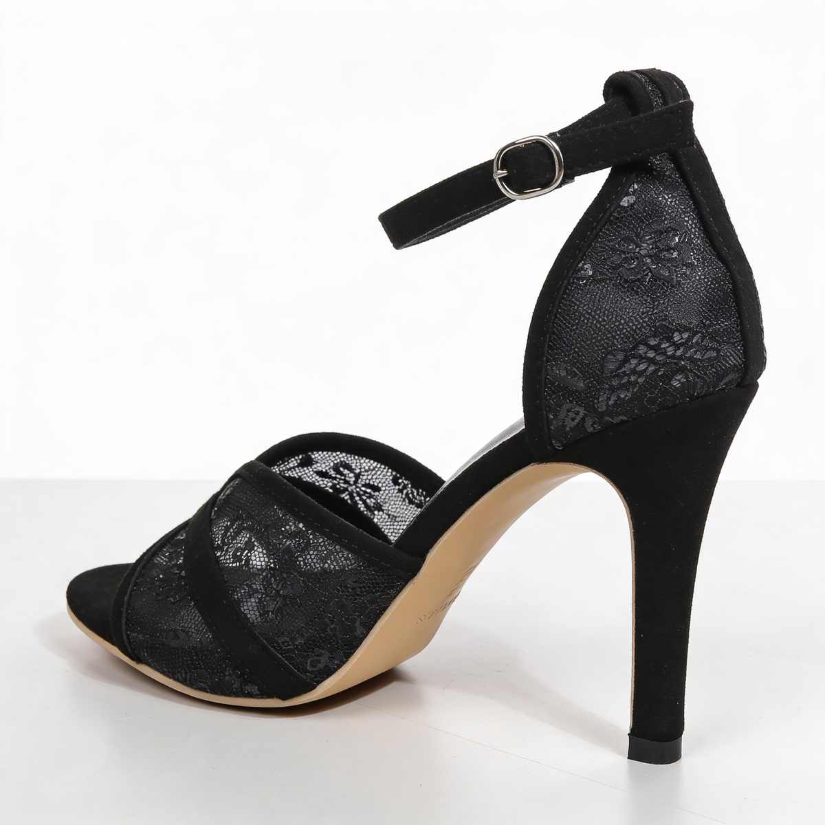 Simona | Elegáns Cipők Csattal
