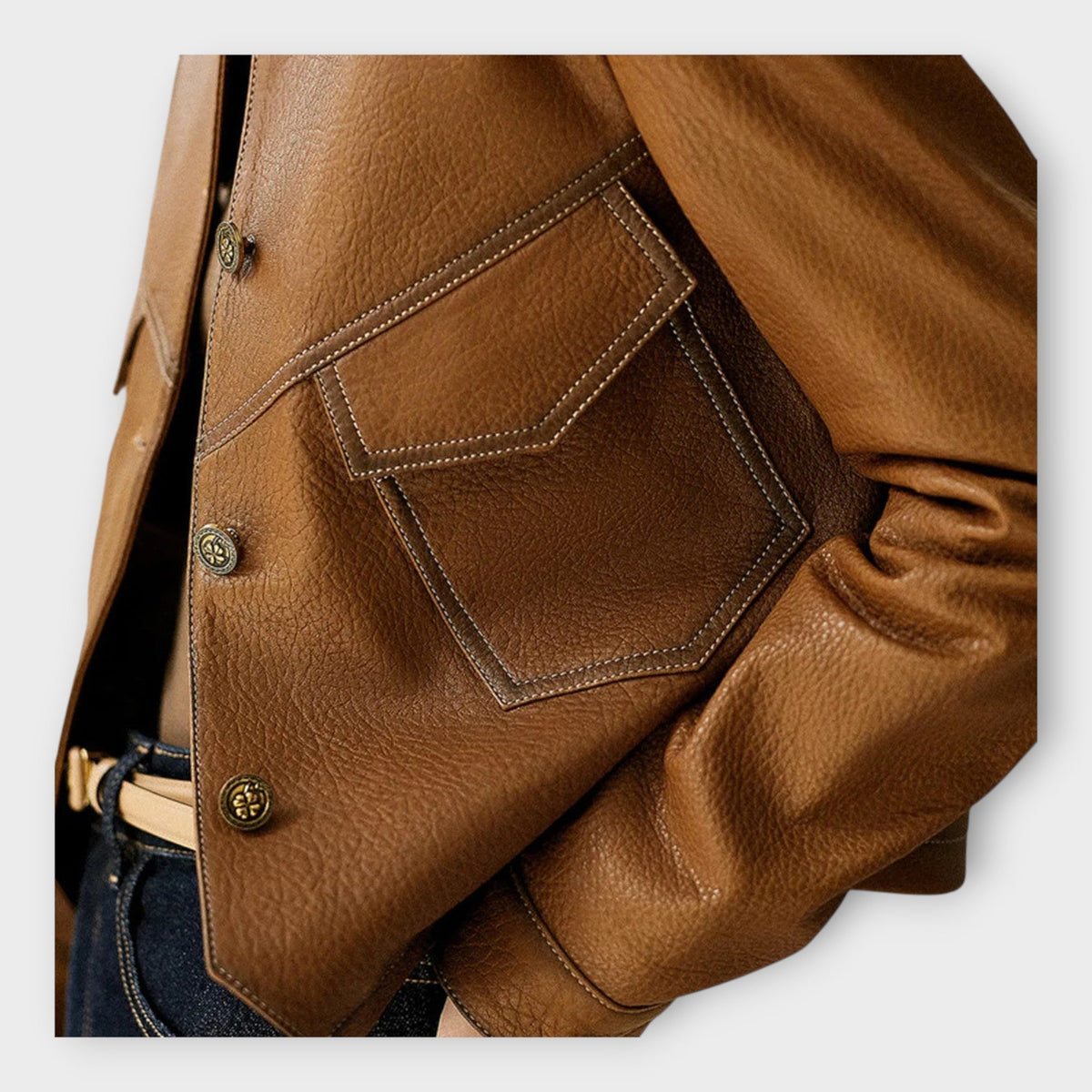 Elegant leather jacket with a modern design and refined aesthetics